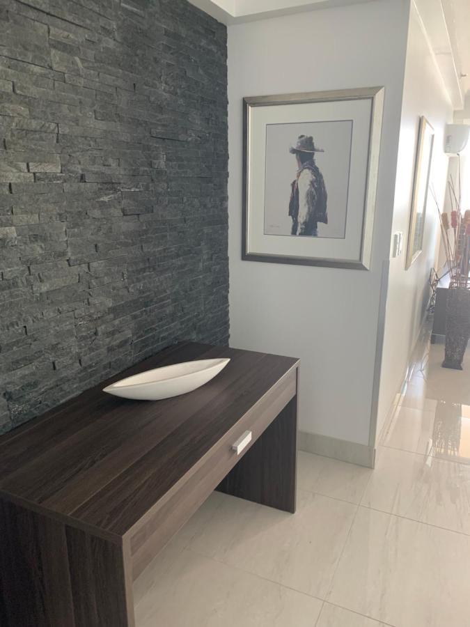 Stunning 2 Bedroom Ocean View Apartment Χρυσή Ακτή Εξωτερικό φωτογραφία